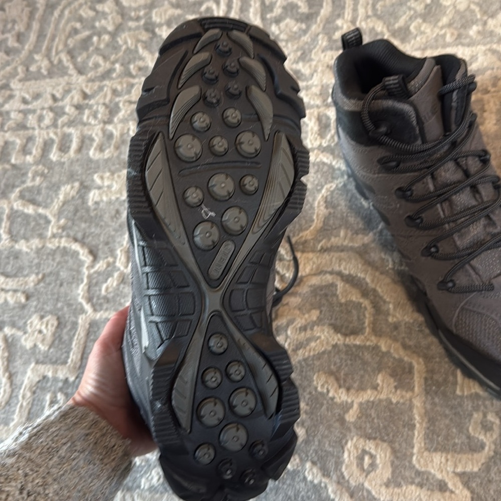 BNWT Wolverine Size 11M Boots - Picture 2 of 4